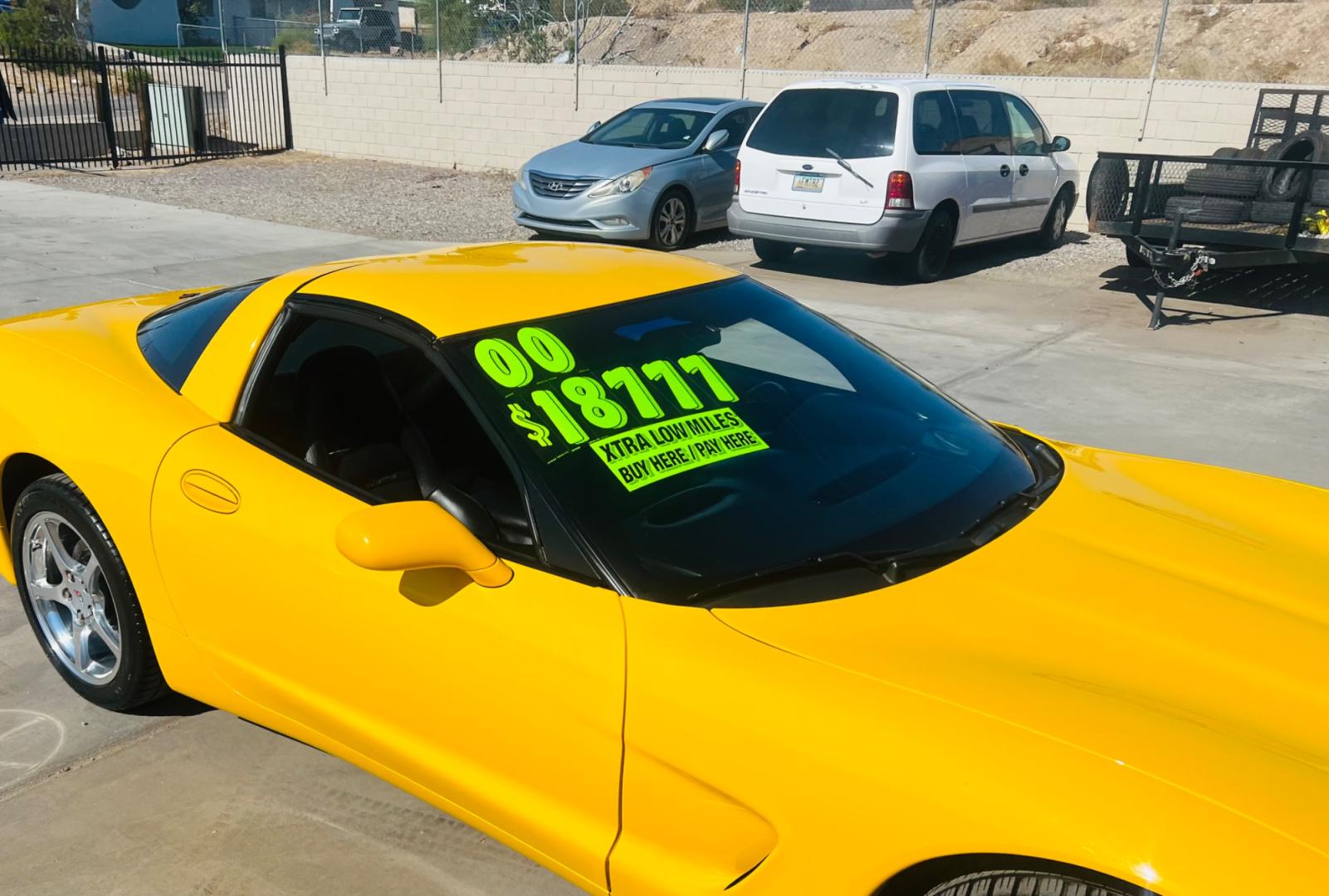 2000 Yellow Chevrolet Corvette Coupe (1G1YY22G7Y5) with an 5.7L V8 OHV 16V engine, located at 2190 Hwy 95, Bullhead City, AZ, 86442, (928) 704-0060, 0.000000, 0.000000 - 2000 Chevrolet Corvette Coupe. 84k miles. Always garaged. 2 owner clean carfax. Michelin tires. In excellent condition. - Photo#17