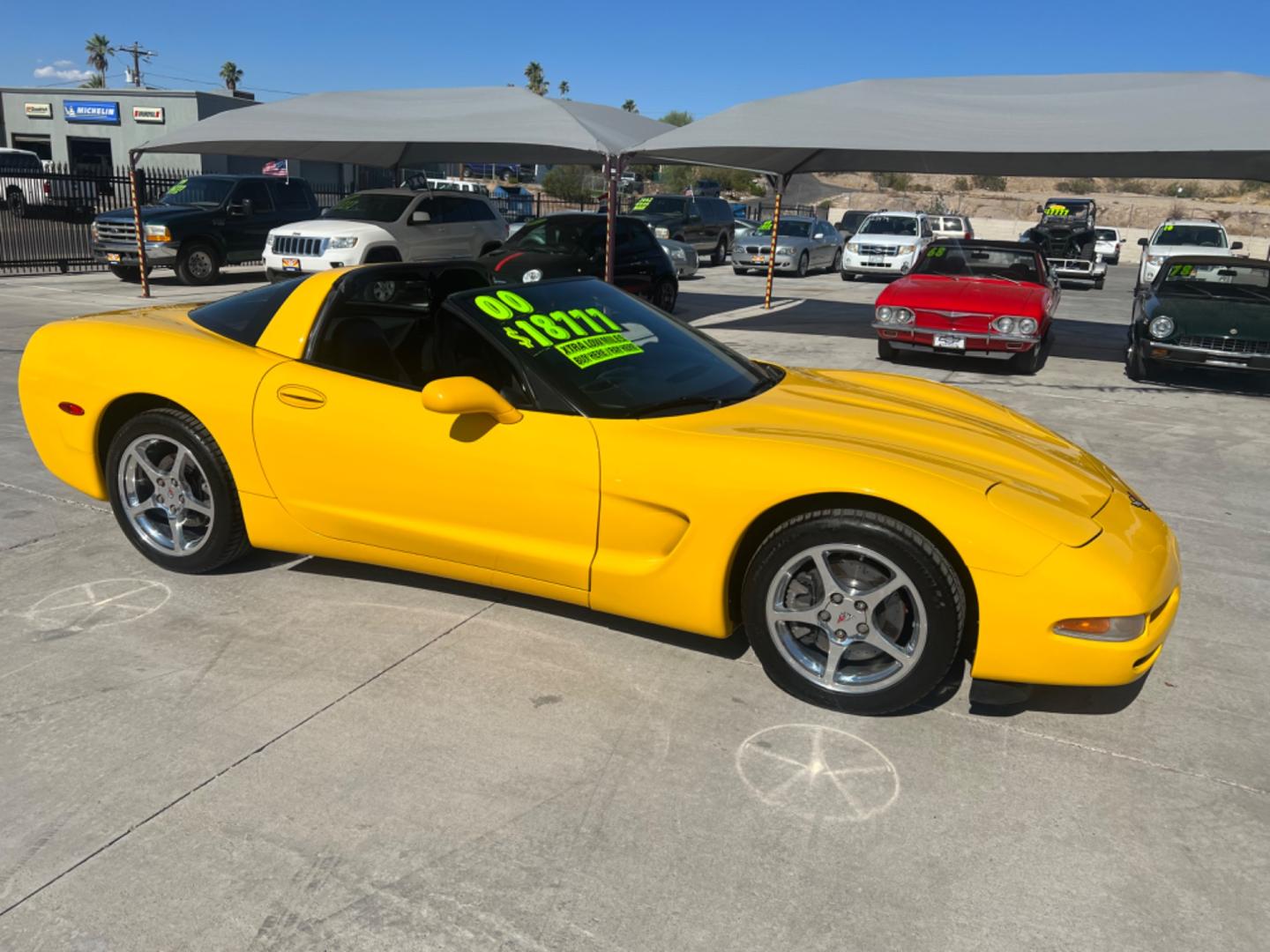 2000 Yellow Chevrolet Corvette Coupe (1G1YY22G7Y5) with an 5.7L V8 OHV 16V engine, located at 2190 Hwy 95, Bullhead City, AZ, 86442, (928) 704-0060, 0.000000, 0.000000 - 2000 Chevrolet Corvette Coupe. 84k miles. Always garaged. 2 owner clean carfax. Michelin tires. In excellent condition. - Photo#7