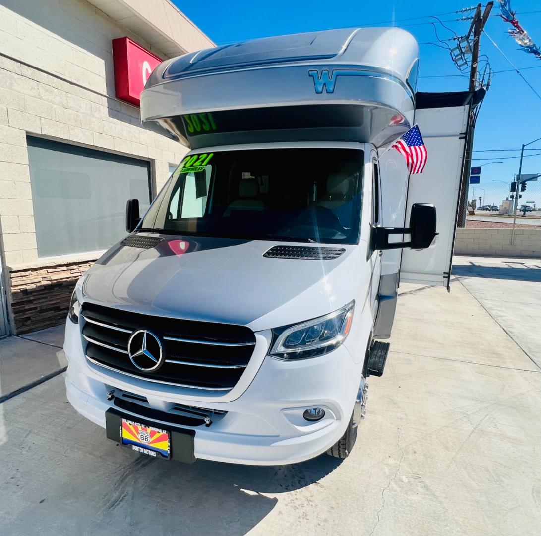 2021 White Winnebago View , located at 2190 Hwy 95, Bullhead City, AZ, 86442, (928) 704-0060, 0.000000, 0.000000 - 2021 Winnebago view . Mercedes Benz diesel . Only 4300 miles . Clear title . Electric slide . Diesel generator with 8 hours . Solar charging system . Bluetooth . Navigation . Super clean - Photo#1