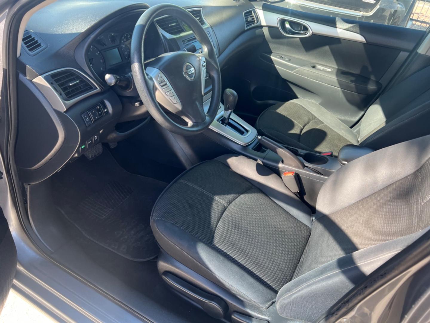 2015 Nissan Sentra S 6MT (3N1AB7AP7FY) with an 1.8L L4 SFI DOHC 16V engine, automatic transmission, located at 2190 Hwy 95, Bullhead City, AZ, 86442, (928) 704-0060, 0.000000, 0.000000 - Photo#3