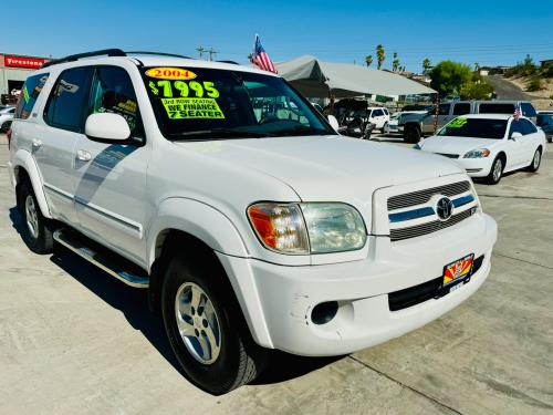 2005 Toyota Sequoia SR5 2WD 3rd row seating. leather. 