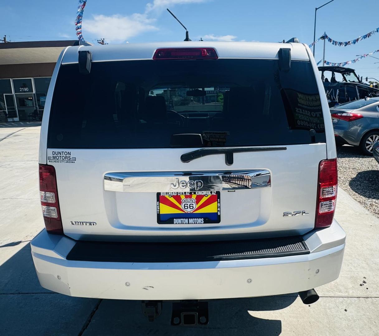 2008 Silver Jeep Liberty (1J8GP58KX8W) , located at 2190 Hwy 95, Bullhead City, AZ, 86442, (928) 704-0060, 0.000000, 0.000000 - 2008 jeep liberty limited . 3.7 V6. automatic . Loaded. - Photo#3