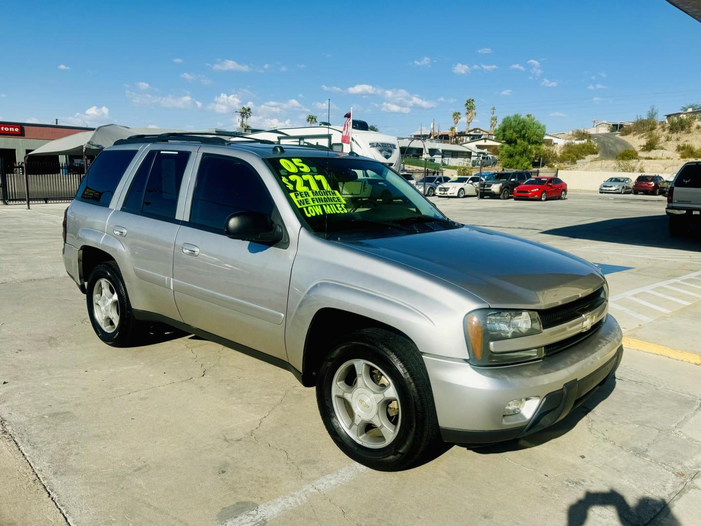 2005 Silver Chevrolet TrailBlazer (1GNDS13S052) , located at 2190 Hwy 95, Bullhead City, AZ, 86442, (928) 704-0060, 0.000000, 0.000000 - Photo#0