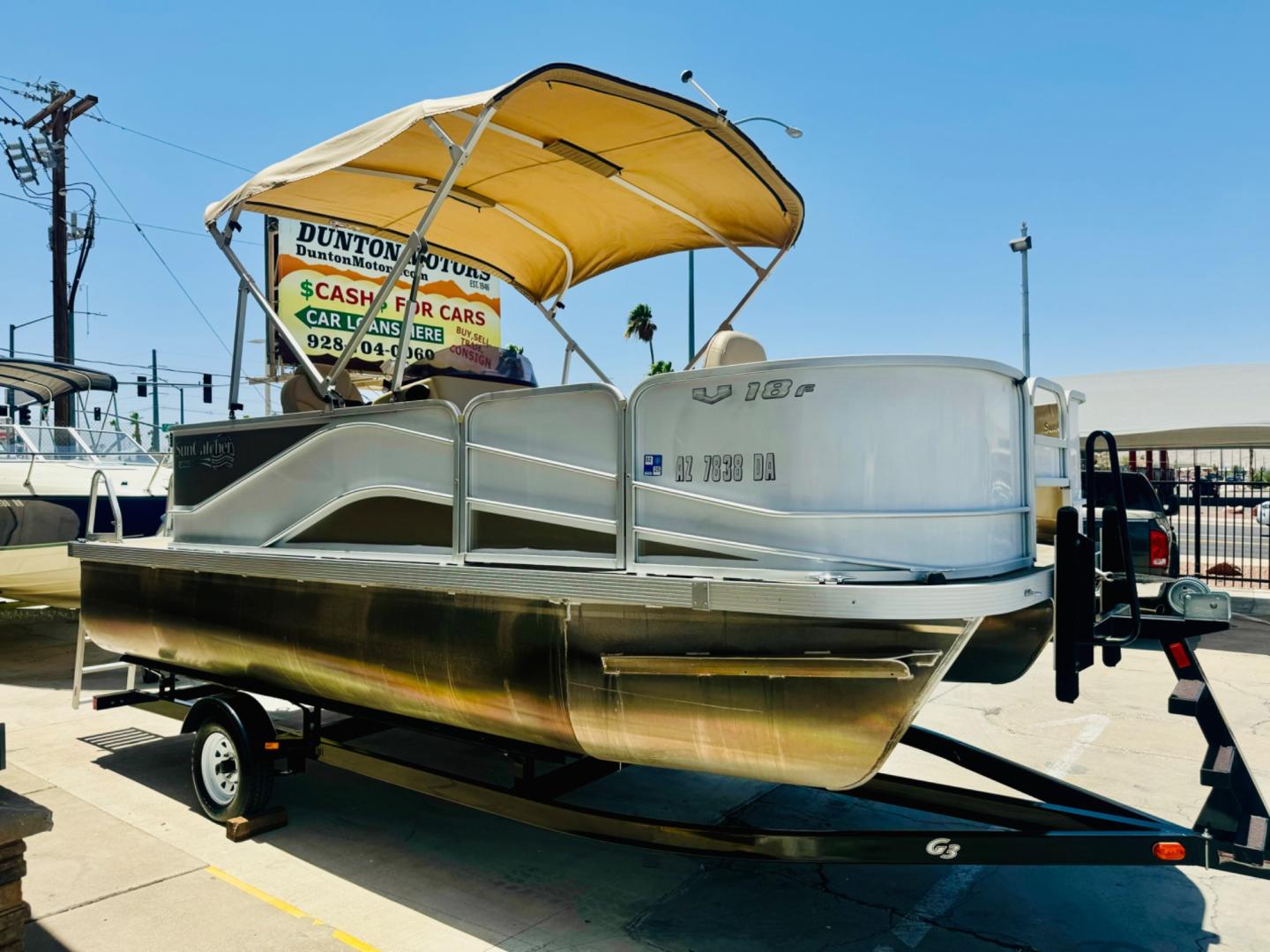 2019 White g3 Suncatcher 18F , located at 2190 Hwy 95, Bullhead City, AZ, 86442, (928) 704-0060, 0.000000, 0.000000 - On consignment. this super clean elderly owned . 2019 Suncatcher pontoon boat. 18ft. Yamaha 90 4 stroke engine with only 15 hours. double bimini. always garaged like new. - Photo#2