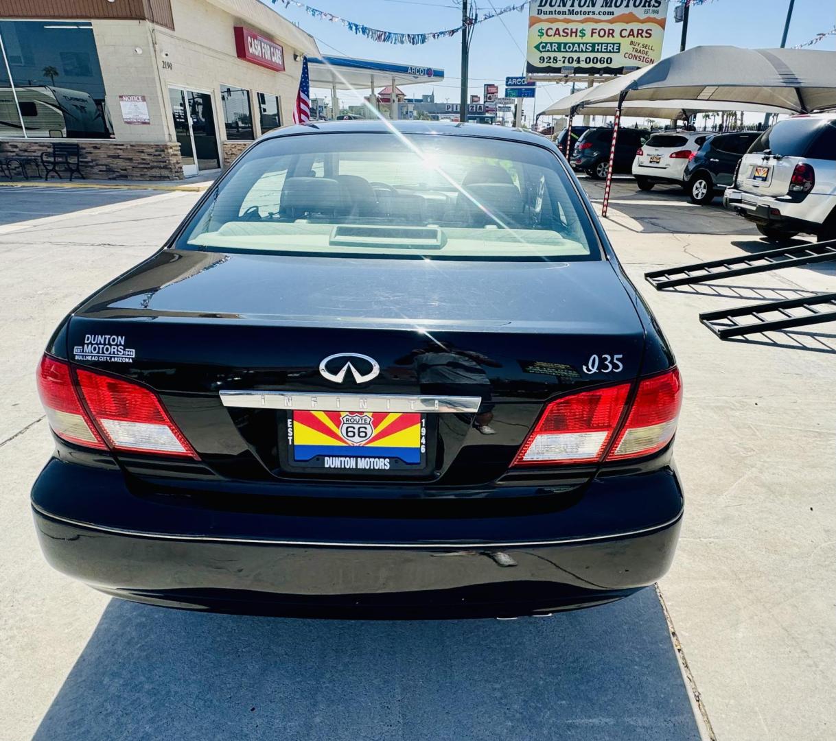 2002 Infiniti I35 Luxury (JNKDA31A12T) with an 3.5L V6 DOHC 24V engine, 4-Speed Automatic Overdrive transmission, located at 2190 Hwy 95, Bullhead City, AZ, 86442, (928) 704-0060, 0.000000, 0.000000 - Photo#3