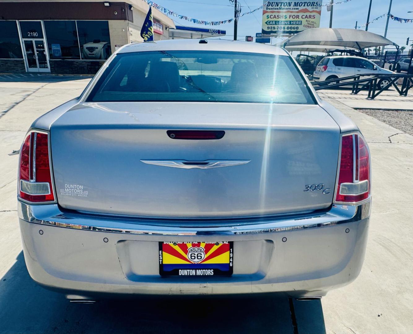 2011 Silver Chrysler 300 , located at 2190 Hwy 95, Bullhead City, AZ, 86442, (928) 704-0060, 0.000000, 0.000000 - 2011 Chrysler 300. leather loaded, 93k miles. 5.7 V8. automatic.bluetooth, backu camera, free carfax, free warranty - Photo#18