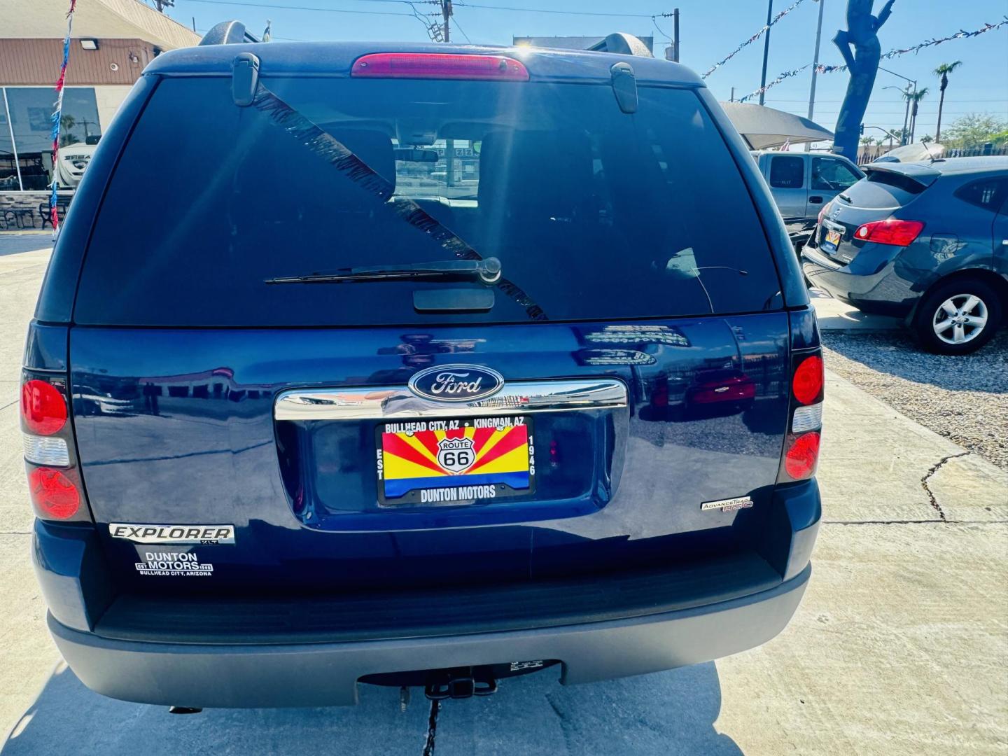 2006 blue Ford Explorer XLT 4.0L 2WD (1FMEU63E56U) with an 4.0L V6 SOHC 16V engine, 5-Speed Automatic Overdrive transmission, located at 2190 Hwy 95, Bullhead City, AZ, 86442, (928) 704-0060, 0.000000, 0.000000 - *1 owner, clean carfax. 3rd row seating. 60k original miles. - Photo#14