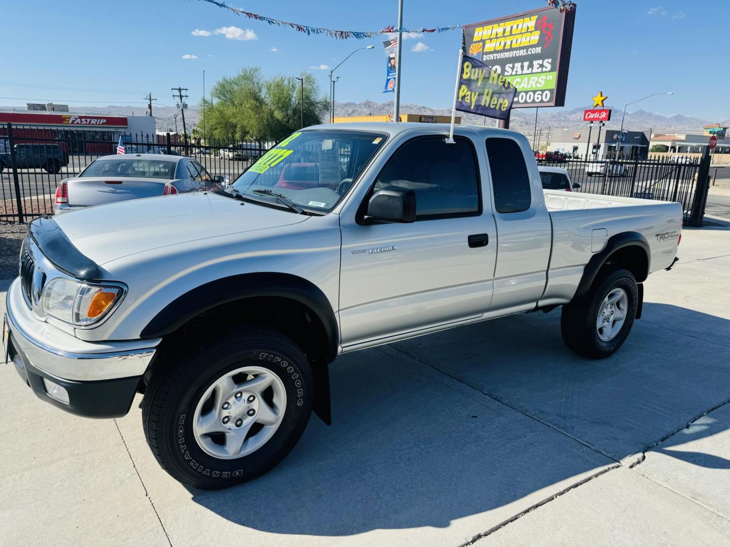 2002 Silver Toyota Tacoma PreRunner Xtracab V6 2WD (5TESN92N82Z) with an 3.4L V6 DOHC 24V engine, 4-Speed Automatic Overdrive transmission, located at 2190 Hwy 95, Bullhead City, AZ, 86442, (928) 704-0060, 0.000000, 0.000000 - Photo#1