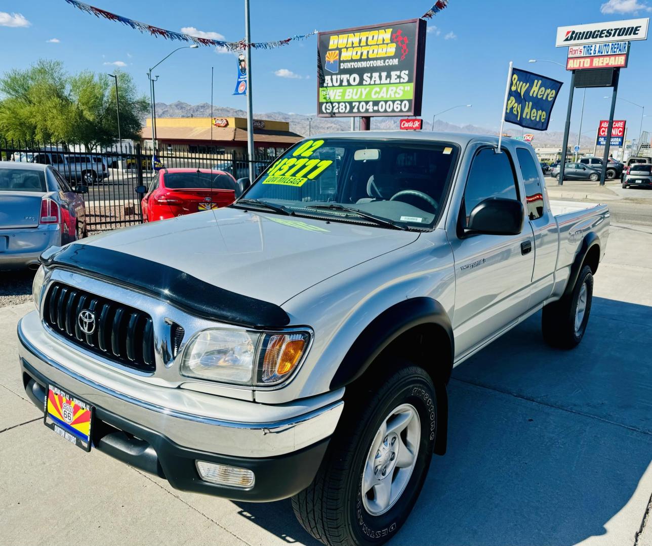 2002 Silver Toyota Tacoma PreRunner Xtracab V6 2WD (5TESN92N82Z) with an 3.4L V6 DOHC 24V engine, 4-Speed Automatic Overdrive transmission, located at 2190 Hwy 95, Bullhead City, AZ, 86442, (928) 704-0060, 0.000000, 0.000000 - Photo#2