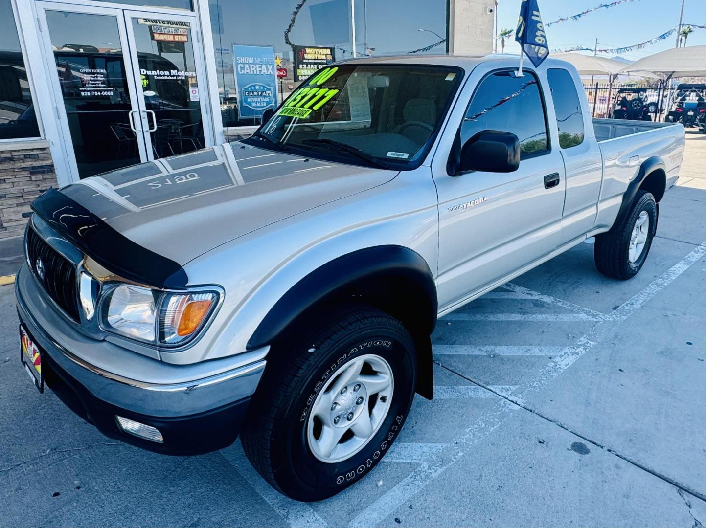 2002 Silver Toyota Tacoma PreRunner Xtracab V6 2WD (5TESN92N82Z) with an 3.4L V6 DOHC 24V engine, 4-Speed Automatic Overdrive transmission, located at 2190 Hwy 95, Bullhead City, AZ, 86442, (928) 704-0060, 0.000000, 0.000000 - Photo#5