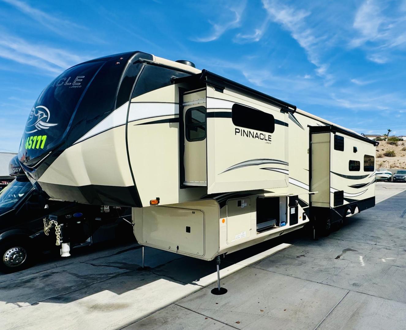 2021 Beige JAYCO 36kpts Pinnacle - (1UJCJ0BV7M1) , located at 2190 Hwy 95, Bullhead City, AZ, 86442, (928) 704-0060, 0.000000, 0.000000 - 2021 Jayco Pinnacle 36kpts. 1 owner. absolutely beautiful. 41ft. 3 slide outs. washer,dryer, satellite dome, solar hookups. backup camera, side camera, 18 cubic feet 2 way residential refrigerator. Modern farmhouse edition. Pinnacle Luxury package upgrade, customer value upgrade. this trailer is the - Photo#0