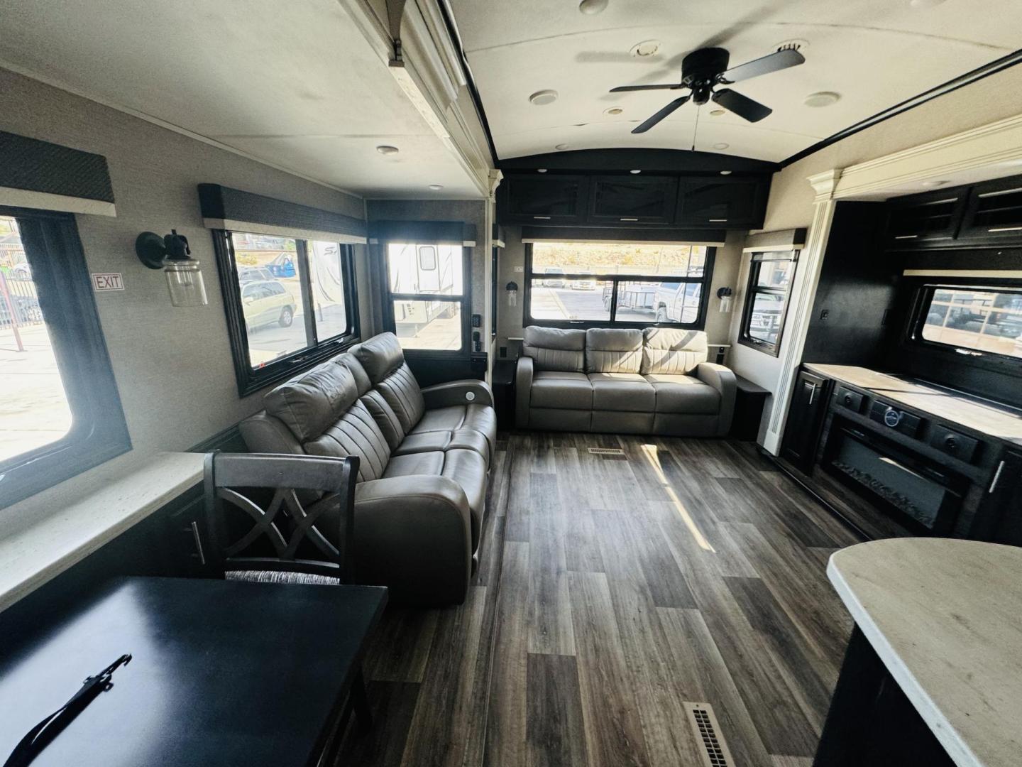 2021 Beige JAYCO 36kpts Pinnacle - (1UJCJ0BV7M1) , located at 2190 Hwy 95, Bullhead City, AZ, 86442, (928) 704-0060, 0.000000, 0.000000 - 2021 Jayco Pinnacle 36kpts. 1 owner. absolutely beautiful. 41ft. 3 slide outs. washer,dryer, satellite dome, solar hookups. backup camera, side camera, 18 cubic feet 2 way residential refrigerator. Modern farmhouse edition. Pinnacle Luxury package upgrade, customer value upgrade. this trailer is the - Photo#22