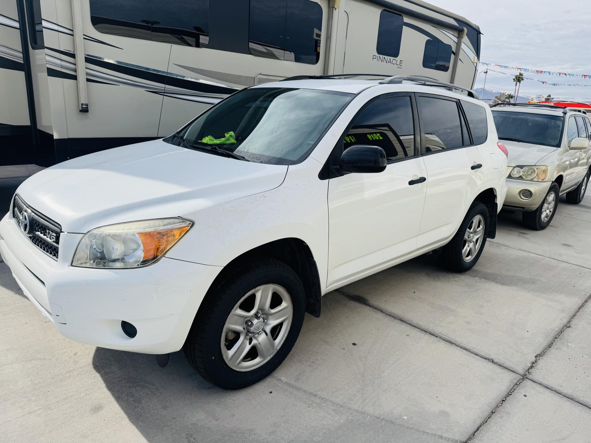 photo of 2007 Toyota RAV4 Base V6 2WD * 1 owner 