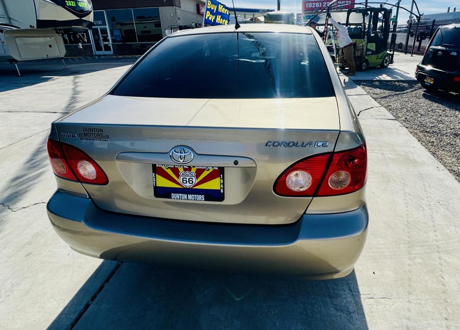 2007 Silver Toyota Corolla CE (1NXBR30E67Z) with an 1.8L L4 DOHC 16V engine, located at 2190 Hwy 95, Bullhead City, AZ, 86442, (928) 704-0060, 0.000000, 0.000000 - *1 owner. - Photo#2