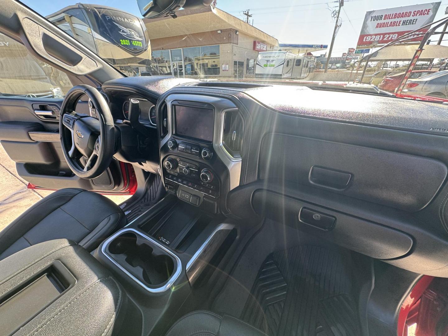 2021 Red Chevrolet Silverado 3500HD LTZ Crew Cab 4WD (1GC4YUEY2MF) with an 6.6L V8 OHV 32V TURBO DIESEL engine, 6A transmission, located at 2190 Hwy 95, Bullhead City, AZ, 86442, (928) 704-0060, 0.000000, 0.000000 - *1 owner. 2021 chevrolet silverado 3500 HD. duramax diesel 4x4. short bed. only 21431 miles. - Photo#17