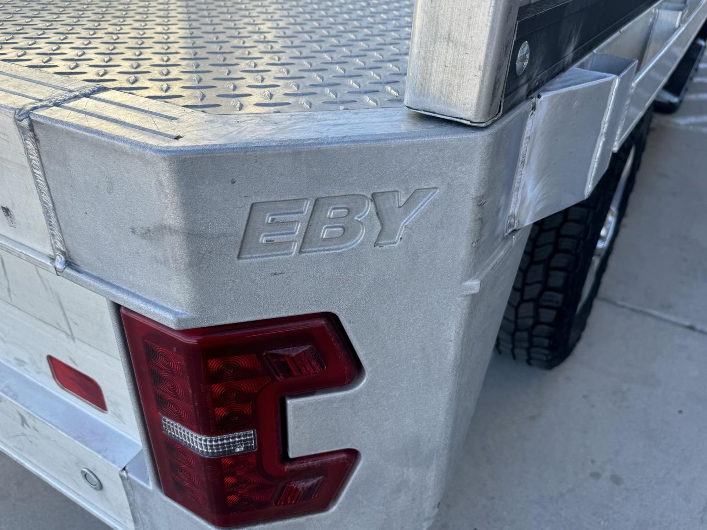 2021 Red Chevrolet Silverado 3500HD LTZ Crew Cab 4WD (1GC4YUEY2MF) with an 6.6L V8 OHV 32V TURBO DIESEL engine, 6A transmission, located at 2190 Hwy 95, Bullhead City, AZ, 86442, (928) 704-0060, 0.000000, 0.000000 - *1 owner. 2021 chevrolet silverado 3500 HD. duramax diesel 4x4. short bed. only 21431 miles. - Photo#25