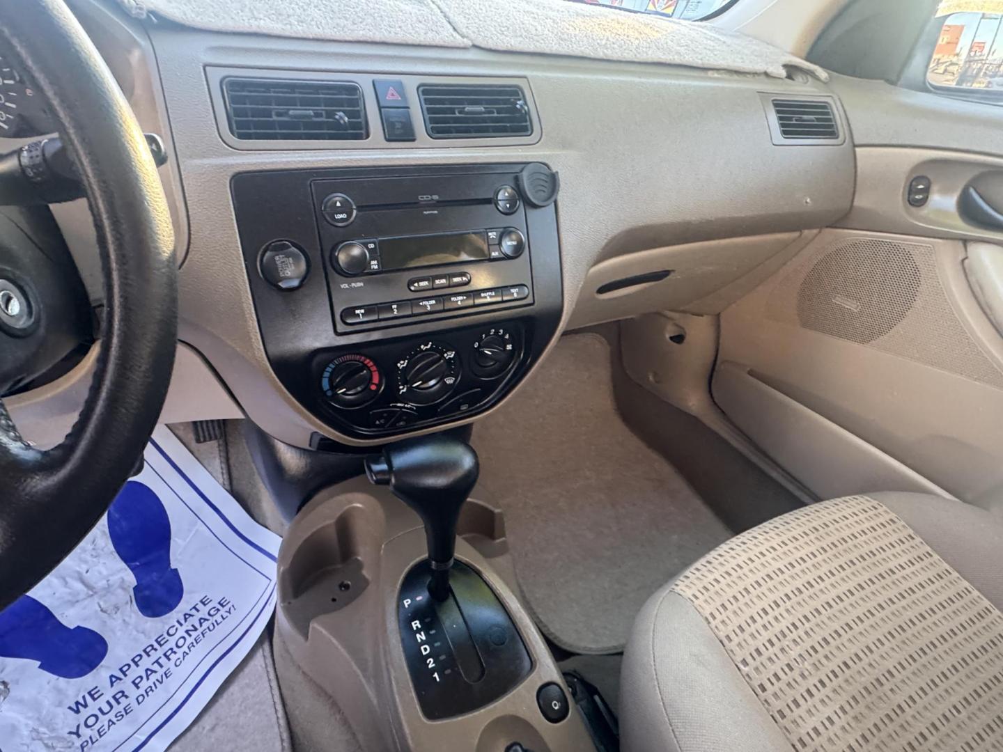 2007 Beige Ford Focus ZX4 S (1FAHP34N07W) with an 2.0L L4 DOHC 16V engine, located at 2190 Hwy 95, Bullhead City, AZ, 86442, (928) 704-0060, 0.000000, 0.000000 - 1 owner. free warranty. free carfax. Arizona car. accident Free. We finance Buy here pay here - Photo#12