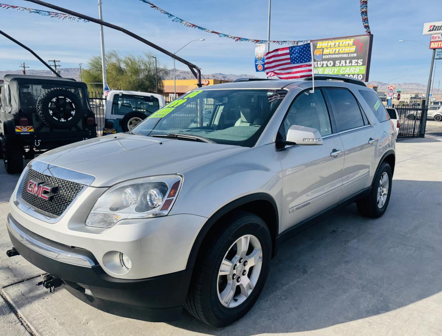 2008 Silver GMC Acadia , located at 2190 Hwy 95, Bullhead City, AZ, 86442, (928) 704-0060, 0.000000, 0.000000 - 2008 GMC acadia. 3rd row. lots of new parts. free warranty. backup camera, bluetooth. we finance, buy here pay here. free carfax. - Photo#0