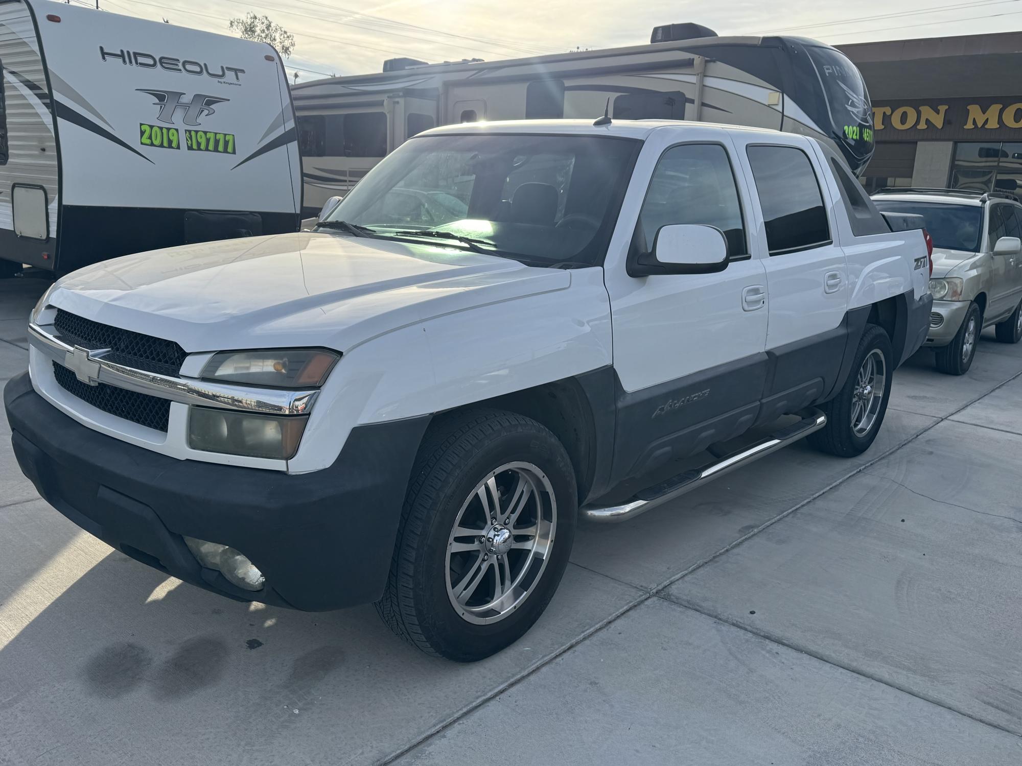 photo of 2004 chevrolet avalanche ltz leather 4x4 