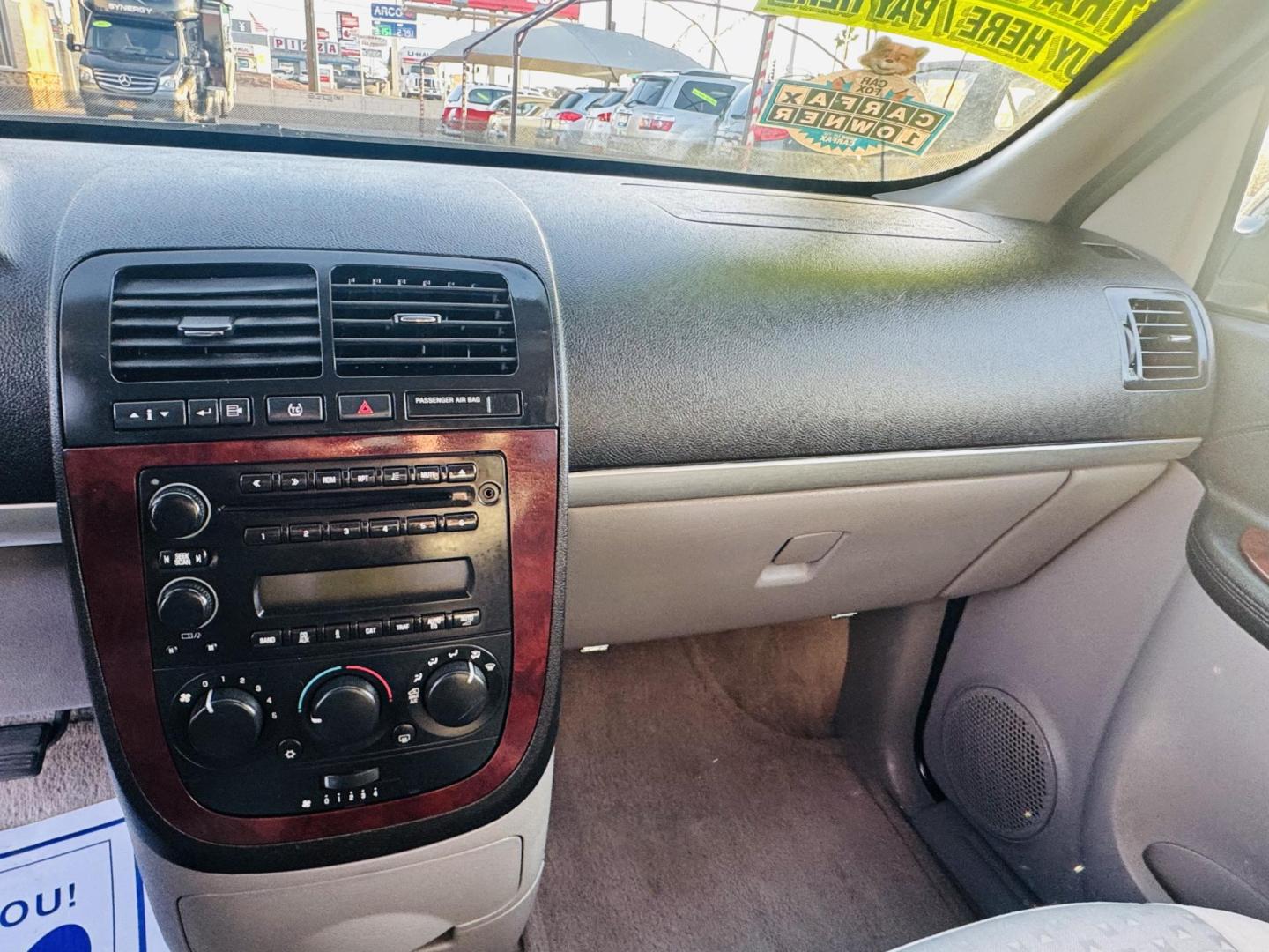 2008 Silver Chevrolet Uplander LS Ext. 1LS (1GNDV23W78D) with an 3.9L V6 OHV 12V FFV engine, 4-Speed Automatic Overdrive transmission, located at 2190 Hwy 95, Bullhead City, AZ, 86442, (928) 704-0060, 0.000000, 0.000000 - 2008 Chevrolet Uplander. 3.9 V6 engine. Only 33785 miles. Thats right 34k miles. 1 owner clean carfax. Recently serviced. IN house financing available. Buy Here Pay Here. Free warranty. Free carfax. power windows, locks, cold AC. - Photo#11