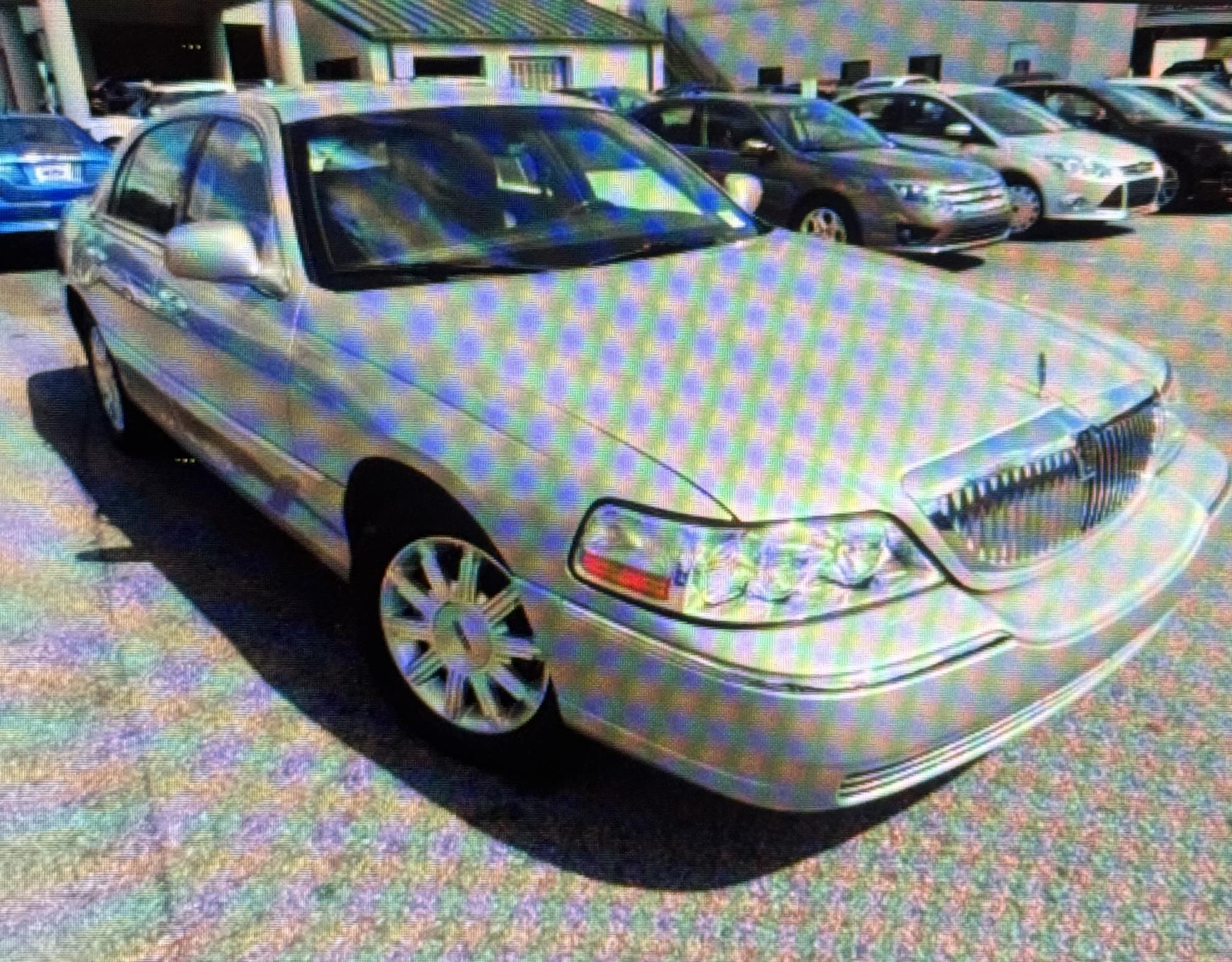 photo of 2011 Lincoln Town Car Signature Limited