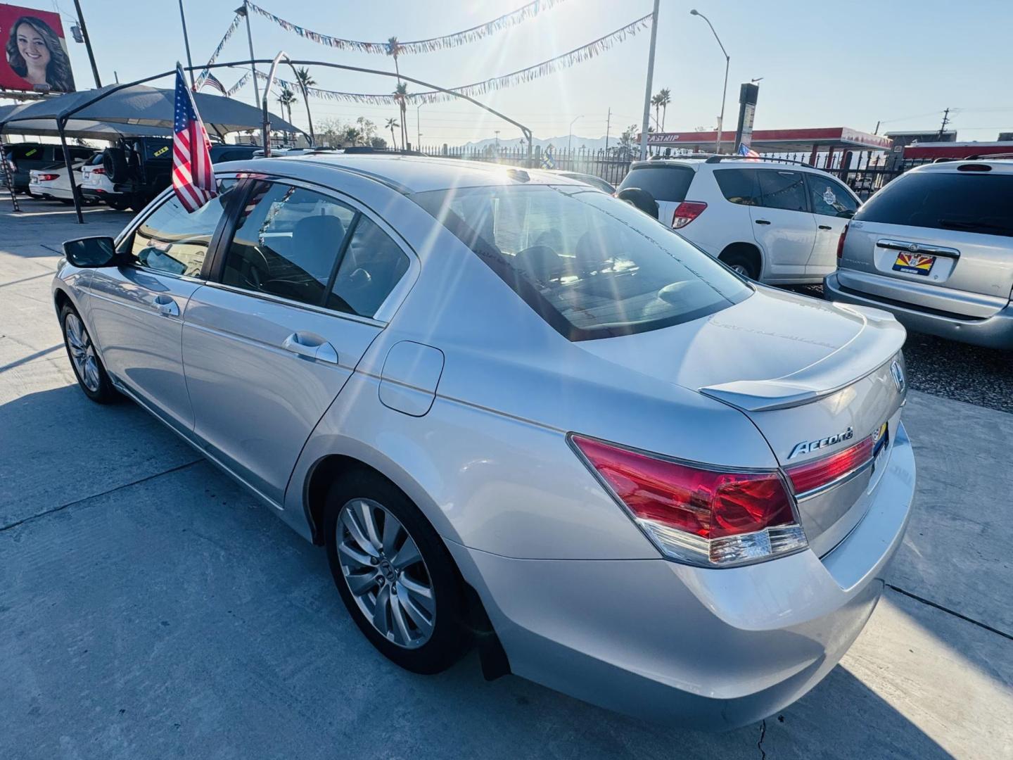 2012 Silver Honda Accord EX-L Sedan AT (1HGCP2F83CA) with an 2.4L L4 DOHC 16V engine, 5-Speed Automatic transmission, located at 2190 Hwy 95, Bullhead City, AZ, 86442, (928) 704-0060, 0.000000, 0.000000 - 2012 honda accord. 2 owners no accidents. clean car. leather loaded. moonroof. 2.4 i4 engine. - Photo#5