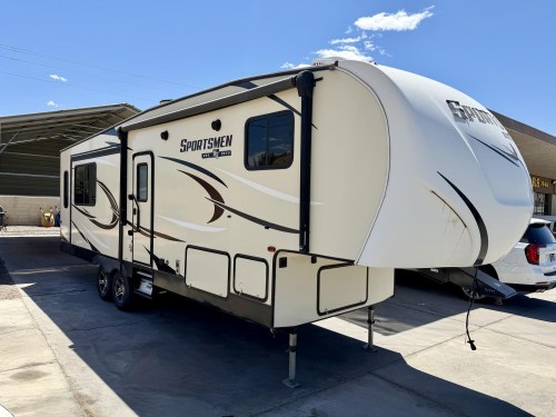 2018 KZ Sportmsn 293RL 3 slides 2 AC UNITS 1 OWNER
